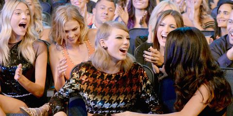 テイラー・スイフトの女子squad